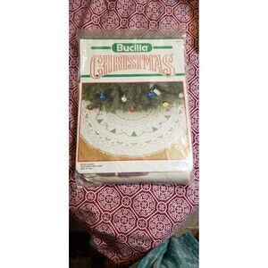 BEST PRICE! Bucilla Christmas BOWS & LACE 45" Round Tree Skirt NOS  SEALED 82507